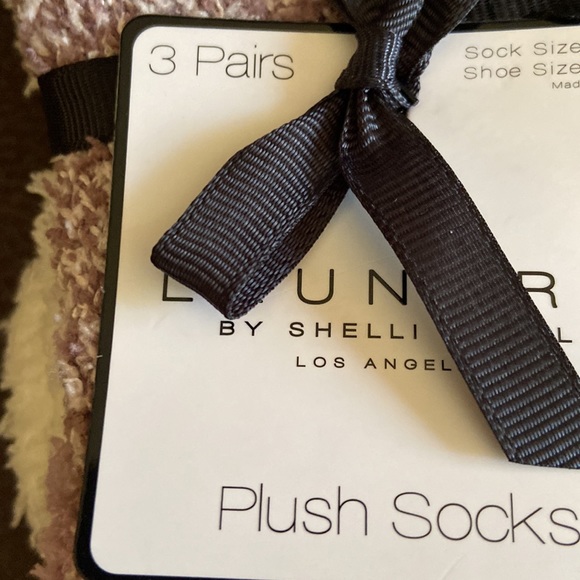 Woman’s plush socks new. - Picture 7 of 8